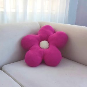 Pink Daisy, White Center